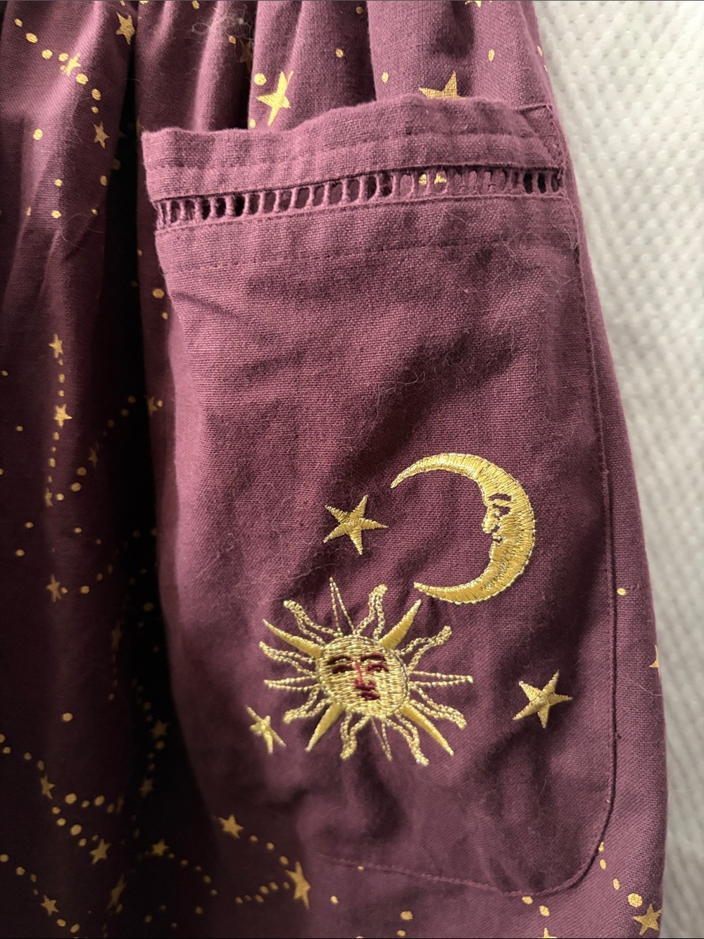 NWT World Market 100% Cotton Purple & Gold Embroidery Celestial Kitchen Apron - Picture 3 of 9